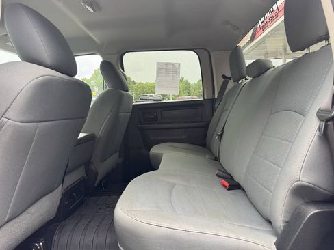 Used 2017 RAM 2500 Tradesman w/ Chrome Appearance Group AWD/4WD image 30