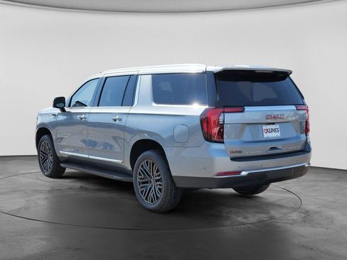 New 2026 GMC Yukon XL Elevation AWD/4WD image 9