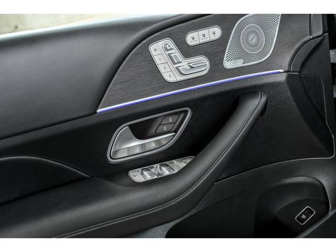 Certified 2021 Mercedes-Benz GLS 580 4MATIC image 9