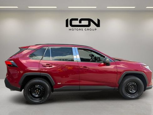Used 2019 Toyota RAV4 LE w/ All Weather Liner Package AWD/4WD image 6