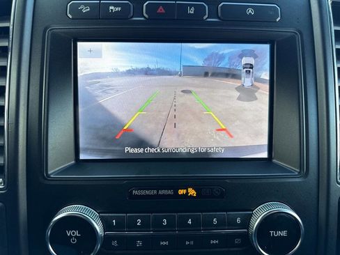 Used 2020 Ford Expedition Max Limited image 32