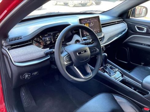 Certified 2023 Jeep Compass Latitude AWD/4WD image 14