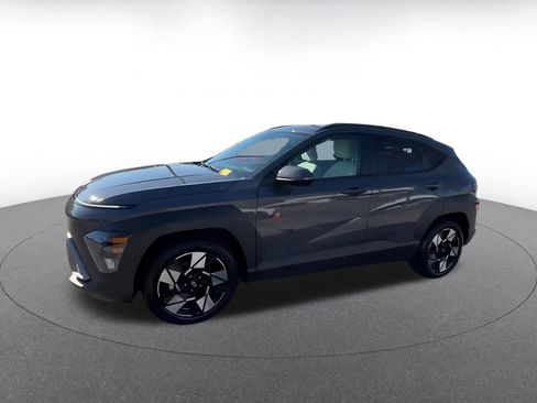 Used 2025 Hyundai Kona SEL image 8