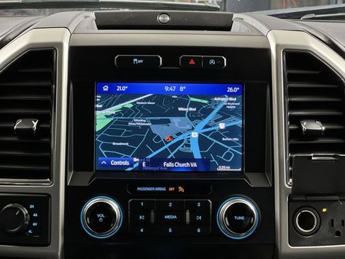 Used 2019 Ford F150 Lariat w/ Equipment Group 502A Luxury image 20