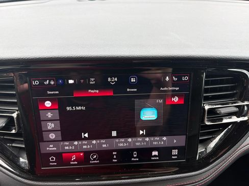 Used 2022 Dodge Durango R/T w/ Tow 'N Go Package AWD/4WD image 17