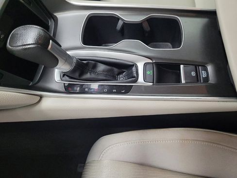 Used 2020 Honda Accord LX image 26