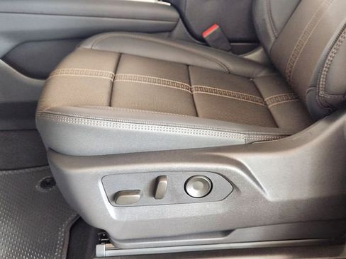 New 2026 Chevrolet Suburban High Country image 57