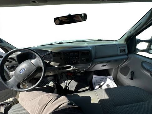 Used 2003 Ford F250 4x4 Regular Cab Super Duty image 11