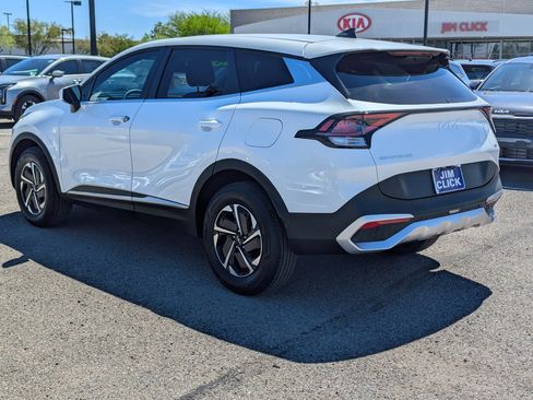 Certified 2025 Kia Sportage LX image 4