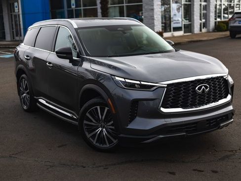 Used 2023 INFINITI QX60 Sensory image 2