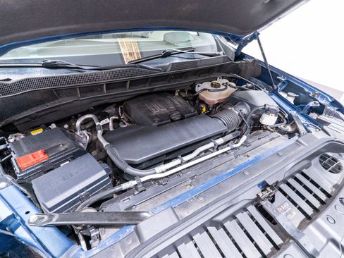Used 2024 Chevrolet Silverado 1500 LT RWD image 29