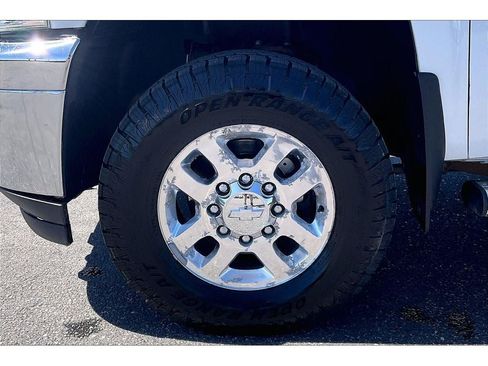 Used 2014 Chevrolet Silverado 2500 LTZ w/ LTZ Plus Package AWD/4WD image 10