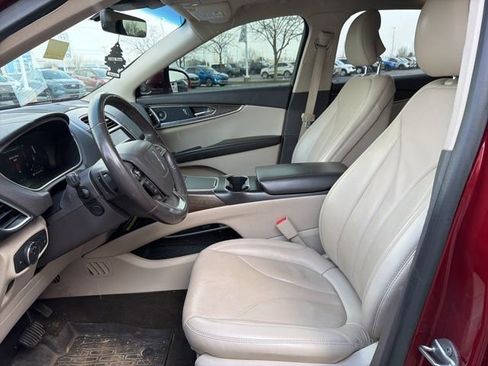 Used 2019 Lincoln Nautilus Reserve image 26