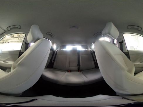 Used 2025 Hyundai Kona SEL image 42