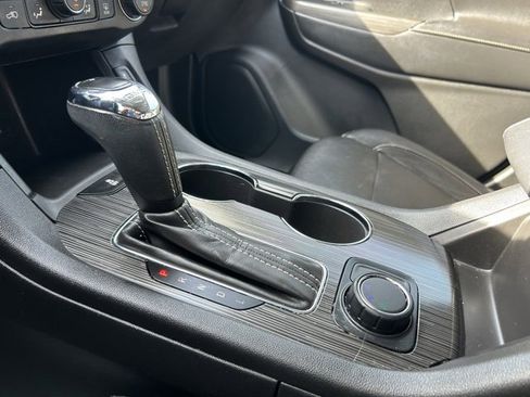 Used 2019 GMC Acadia SLT image 26