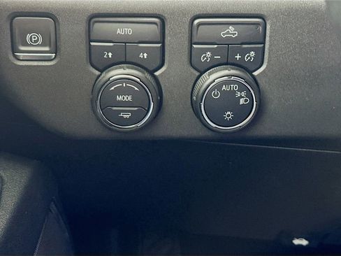 Used 2023 Chevrolet Silverado 1500 LT w/ Protection Package image 21