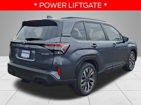 Used 2025 Subaru Forester Touring AWD/4WD image 4
