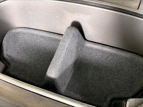 Used 2023 Volvo XC40 Recharge Ultimate AWD/4WD image 32