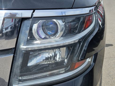 Used 2015 Chevrolet Suburban LT AWD/4WD image 10