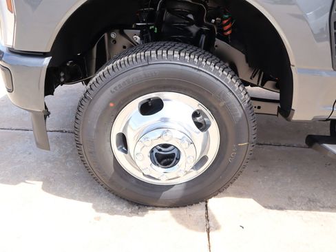 New 2026 Ford F350 XL AWD/4WD image 17