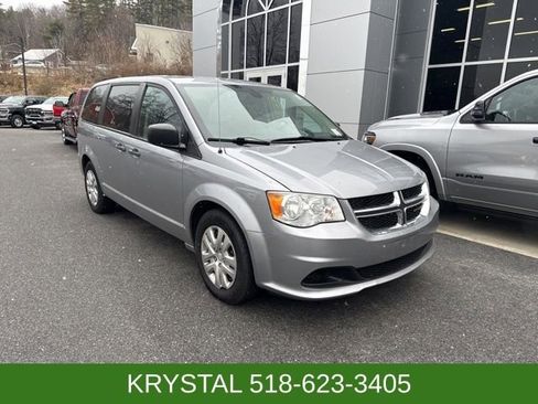 Certified 2019 Dodge Grand Caravan SE image 1