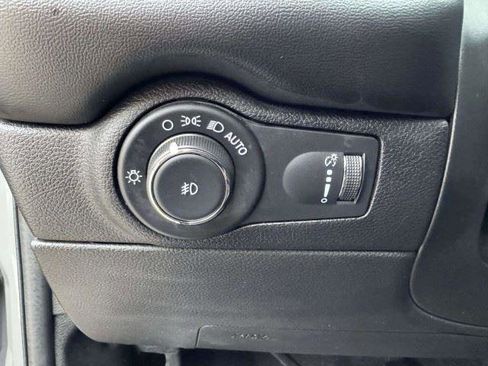 Used 2022 Dodge Durango GT RWD image 23