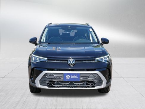 Certified 2025 Volkswagen Taos SE AWD/4WD image 2