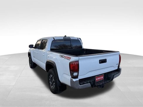 Used 2019 Toyota Tacoma TRD Off-Road image 5