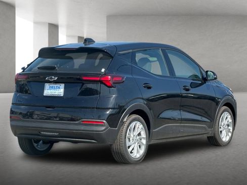 New 2027 Chevrolet Bolt LT w/ Comfort Package FWD image 4