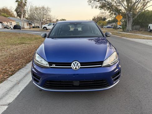 Used 2017 Volkswagen Golf R 4-Door image 8