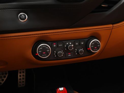 Certified 2018 Ferrari 488 Spider RWD image 62