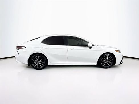 Certified 2024 Toyota Camry SE FWD image 9