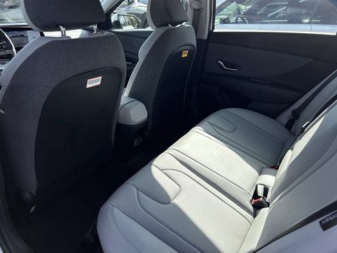 New 2026 Hyundai Elantra Limited FWD image 20