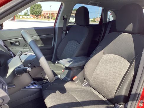 Used 2025 Mitsubishi Outlander Sport ES AWD/4WD image 9