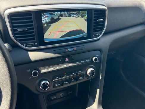 Used 2020 Kia Sportage LX AWD/4WD image 24