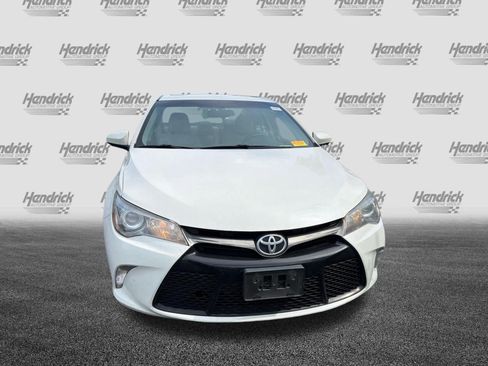 Used 2015 Toyota Camry SE w/ Moonroof Package FWD image 5
