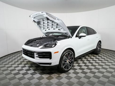 New 2026 Porsche Cayenne S AWD/4WD image 36