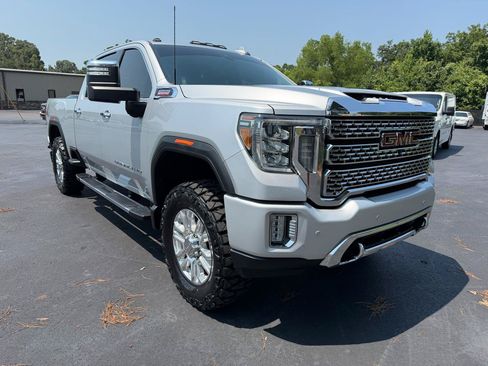 Used 2020 GMC Sierra 2500 Denali w/ Denali Ultimate Package AWD/4WD image 6