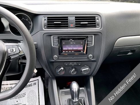 Used 2018 Volkswagen Jetta Wolfsburg Edition FWD image 6