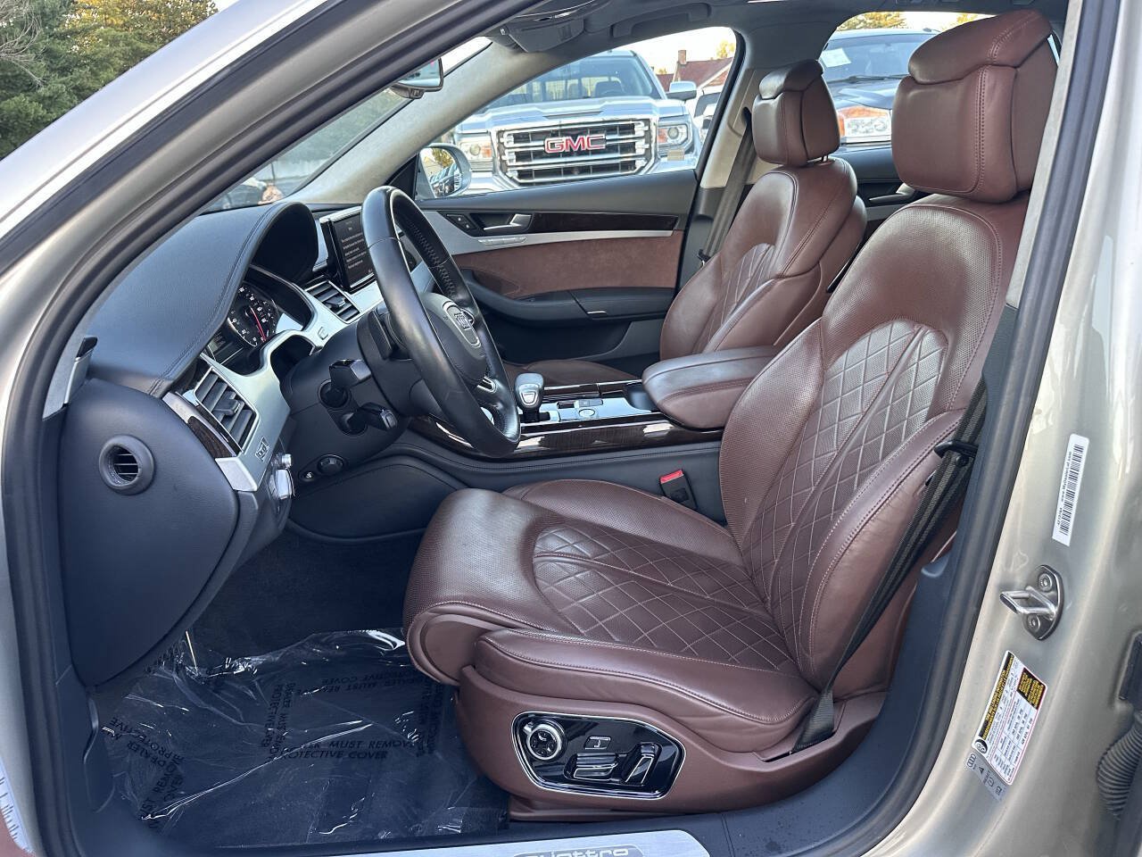 Used 2015 Audi A8 4.0T w/ Luxury Package AWD/4WD image 20