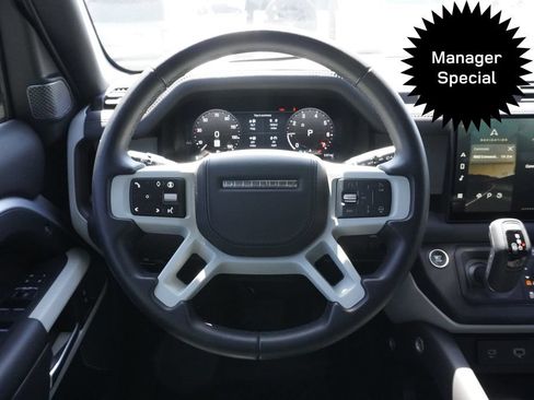 Used 2024 Land Rover Defender 110 SE AWD/4WD image 10