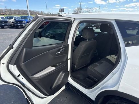 Used 2023 Chevrolet Blazer LT image 26