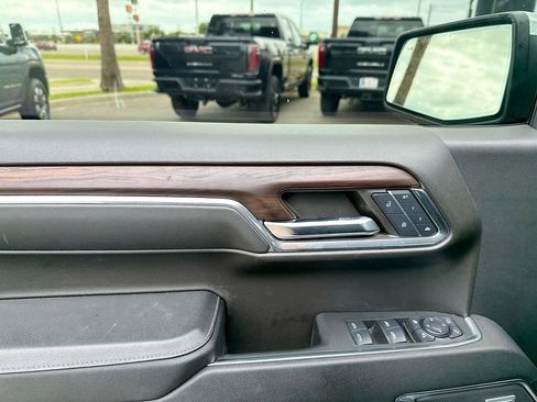 Used 2024 GMC Sierra 1500 SLT RWD image 9