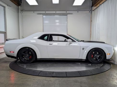 Used 2018 Dodge Challenger SRT Demon RWD image 10