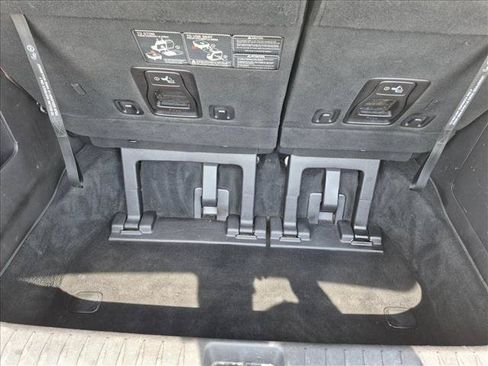 Used 2022 Kia Carnival LX FWD image 6