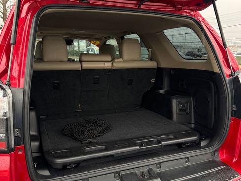 Used 2020 Toyota 4Runner Limited image 34
