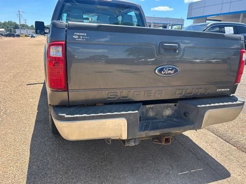 Used 2016 Ford F250 XL w/ XL Appearance Package AWD/4WD image 18