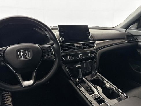 Used 2018 Honda Accord Sport image 30
