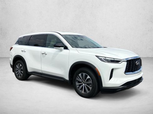 Used 2025 INFINITI QX60 Pure FWD image 3