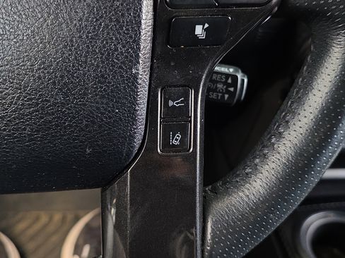 Used 2022 Toyota 4Runner TRD Off-Road Premium image 18